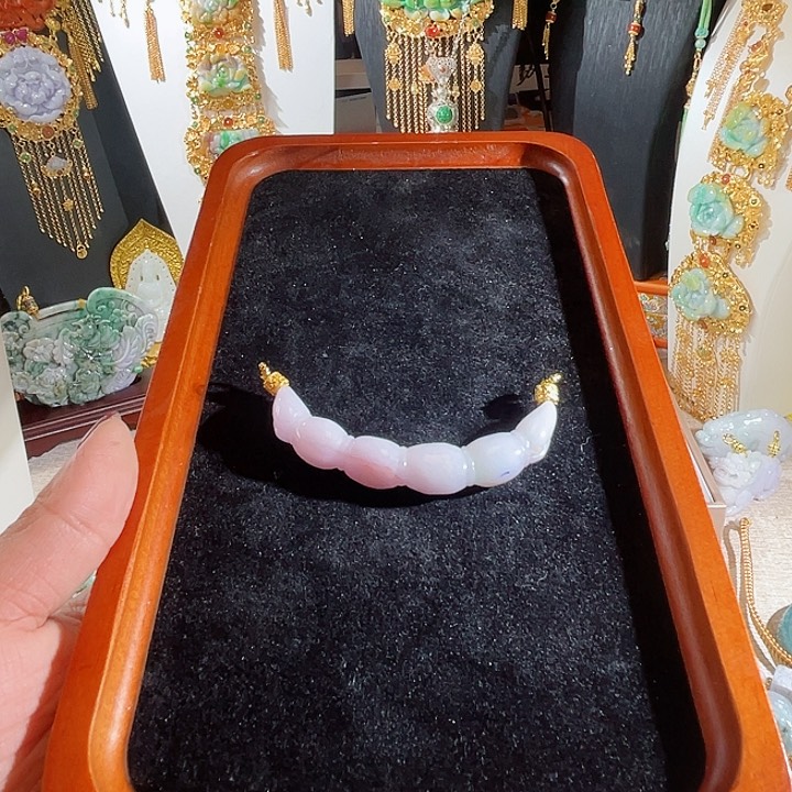 翡翠颈饰未镶嵌翡翠紫色藕节