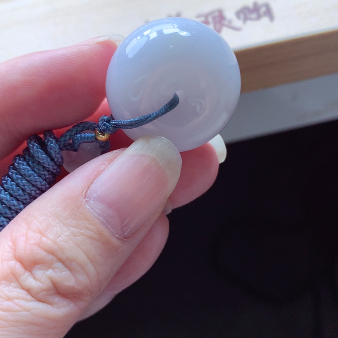 翡翠颈饰未镶嵌吊坠