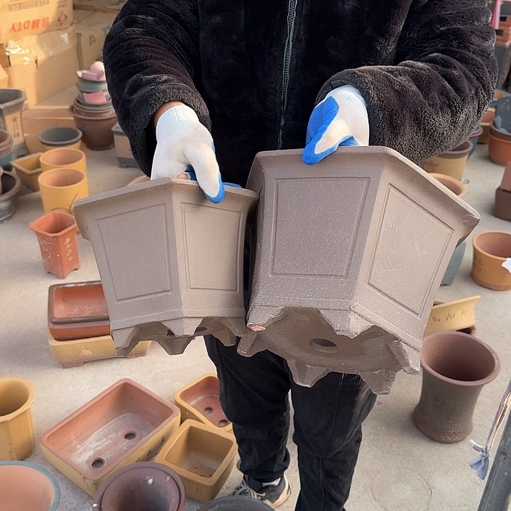 紫砂花盆瑕疵和瑕疵都