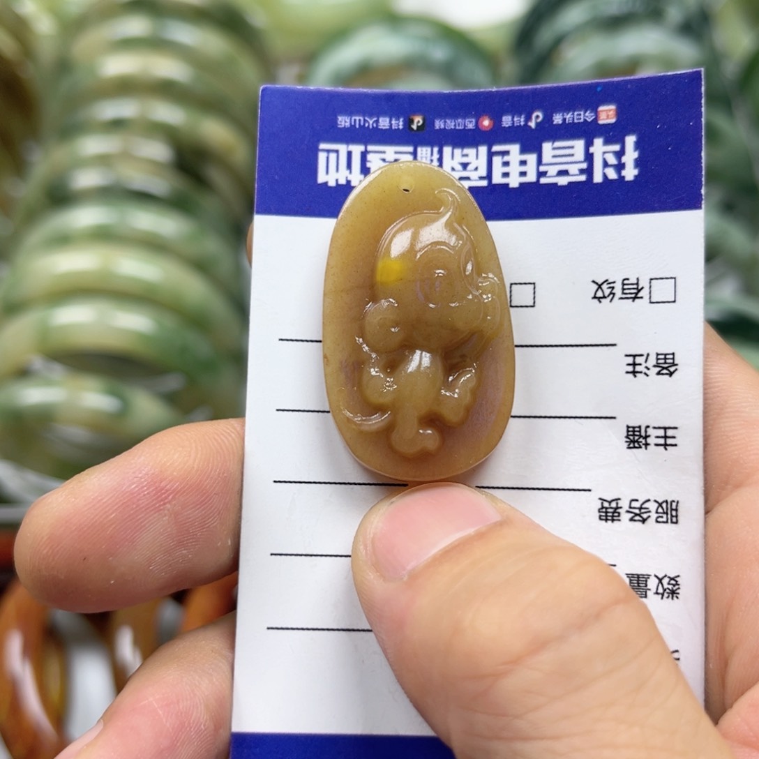 透闪石-蛇纹石玉手镯未镶嵌