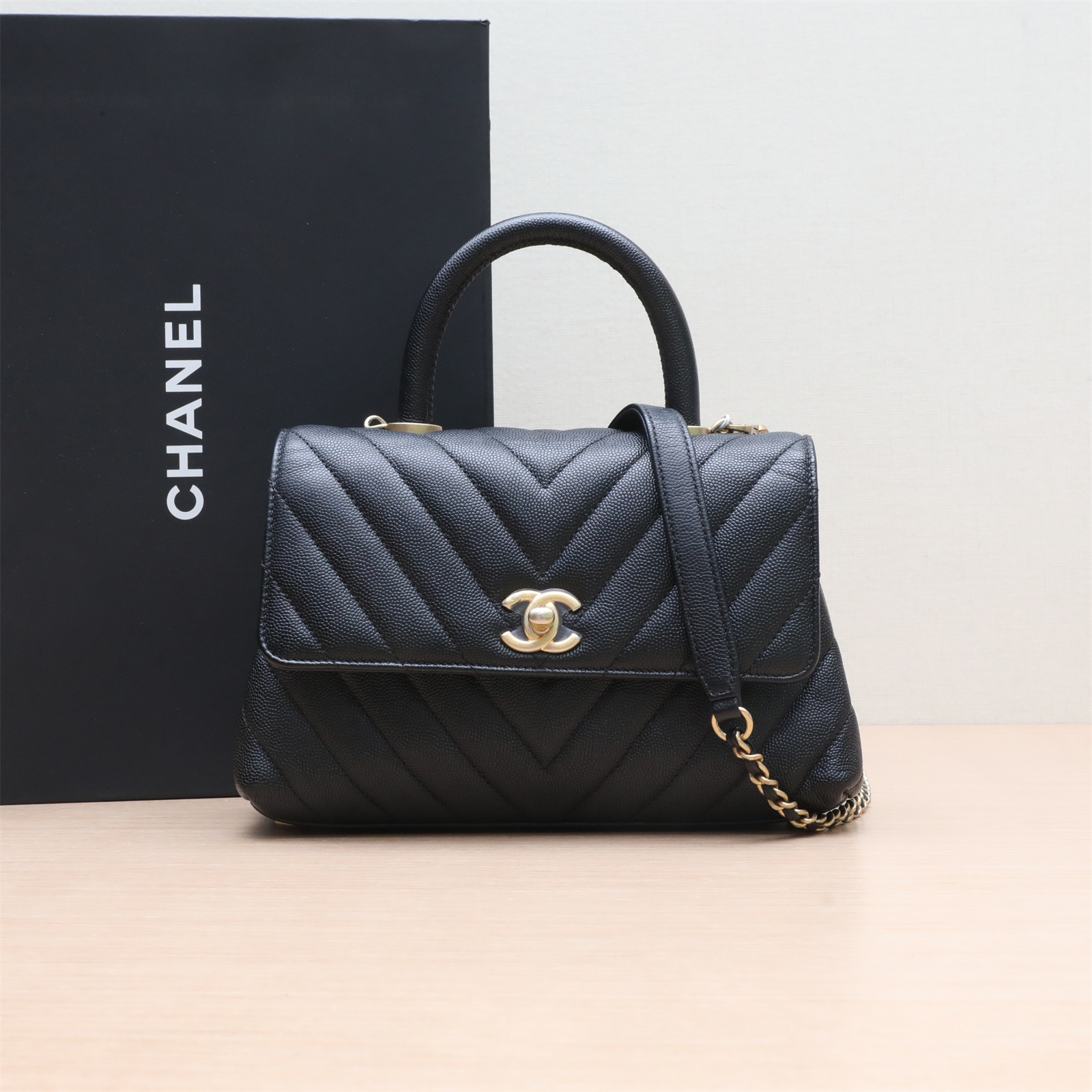 99新 Chanel/香奈儿 小花攀攀Coco Handle 小号 24cm黑色26开 V纹