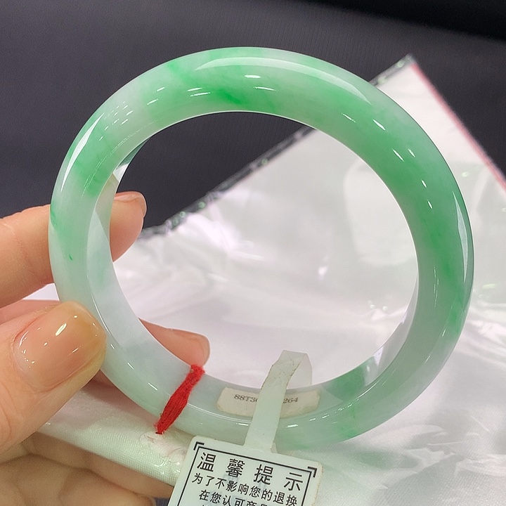 翡翠未镶嵌手镯正圈57-58