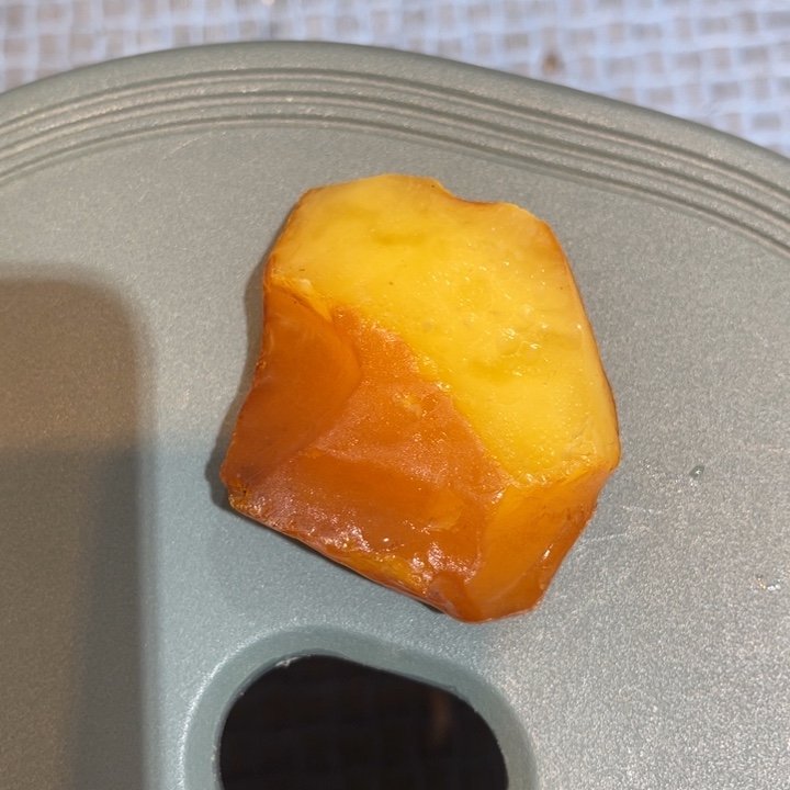 定制蜜蜡未镶嵌裸石