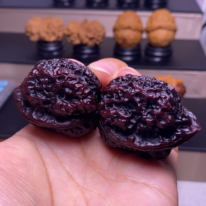 文玩核桃把件霸王枪金蟾地闷39