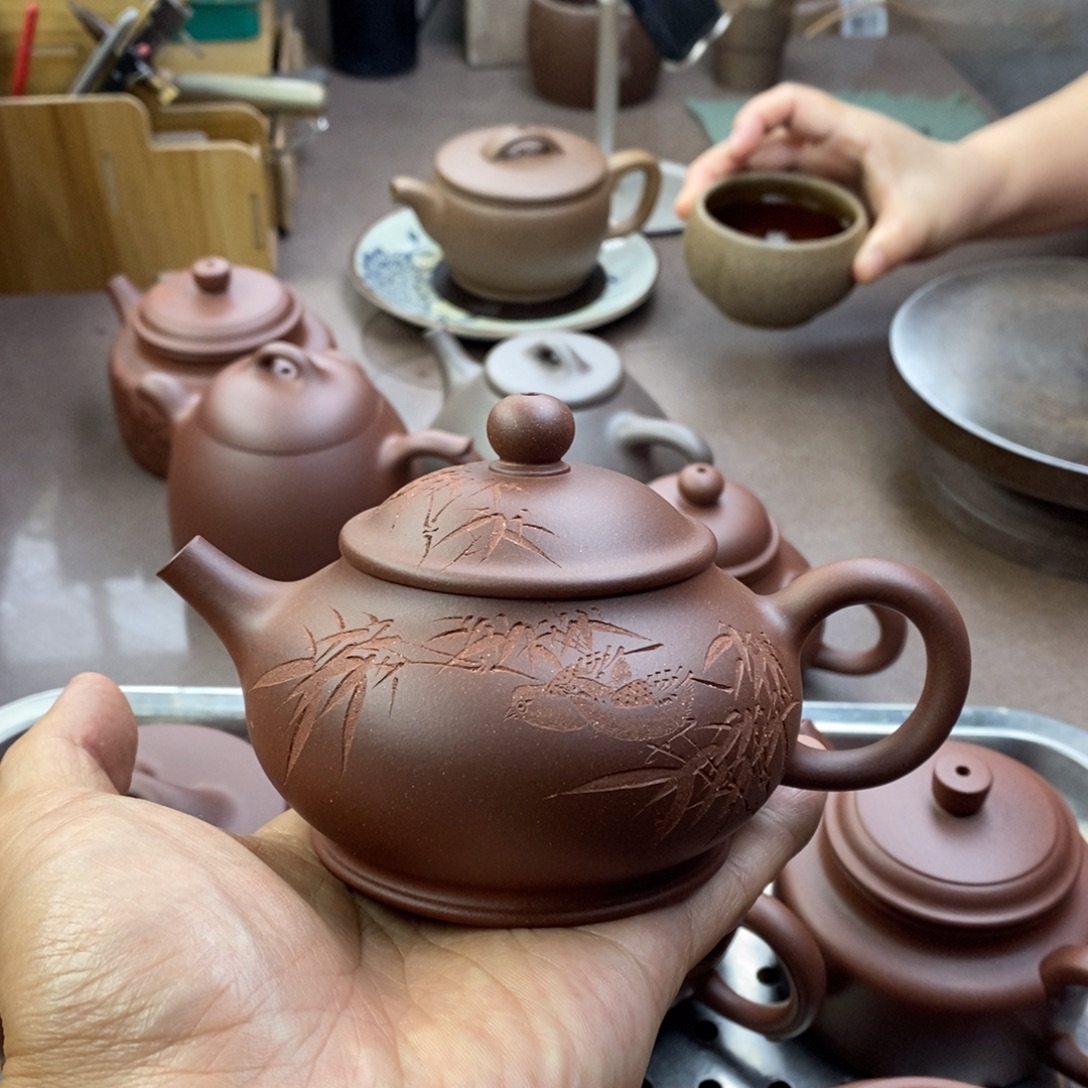 茶壶紫砂明潘200毫升左右刻绘