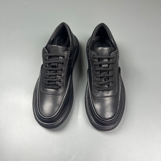 2025秋季头层皮纯色休闲风透气减震防滑休闲皮鞋厚底商务系带板鞋