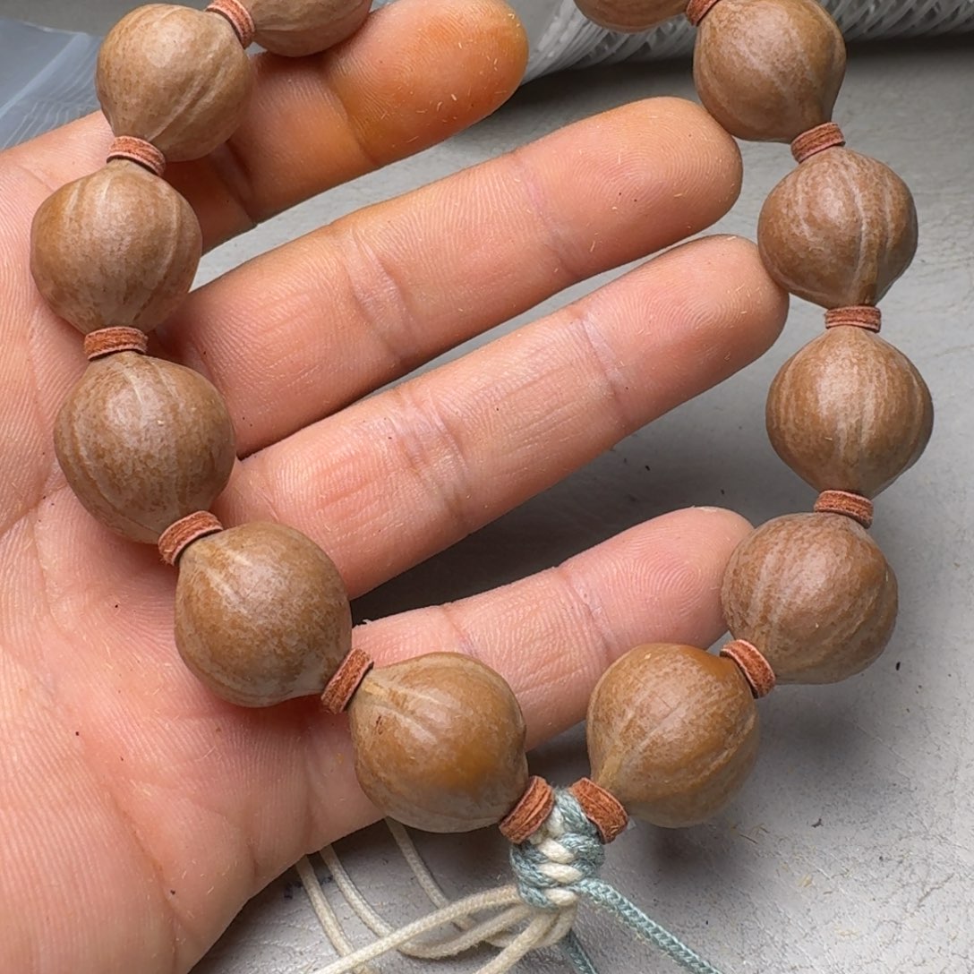 木***李橄榄核手串橄榄核