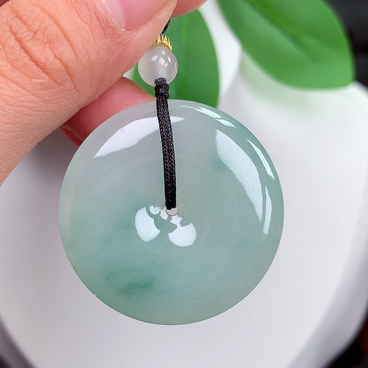 颈饰未镶嵌翡翠平安扣 34.3x5.7mm