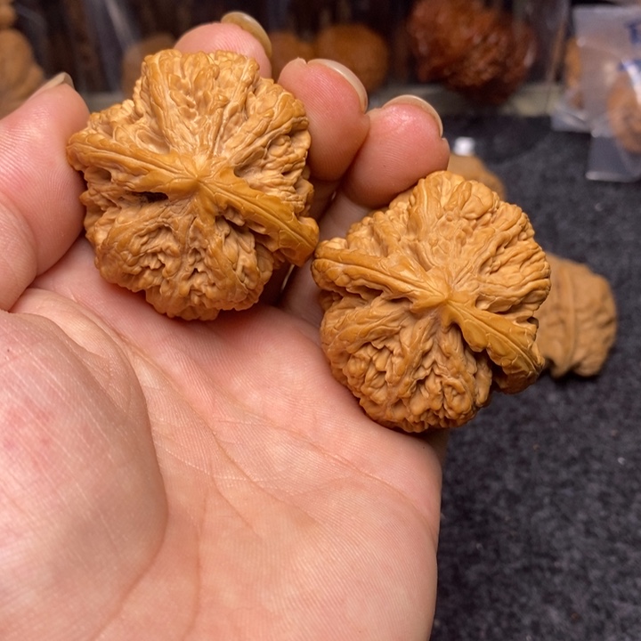 吊坠文玩核桃45大粗筋