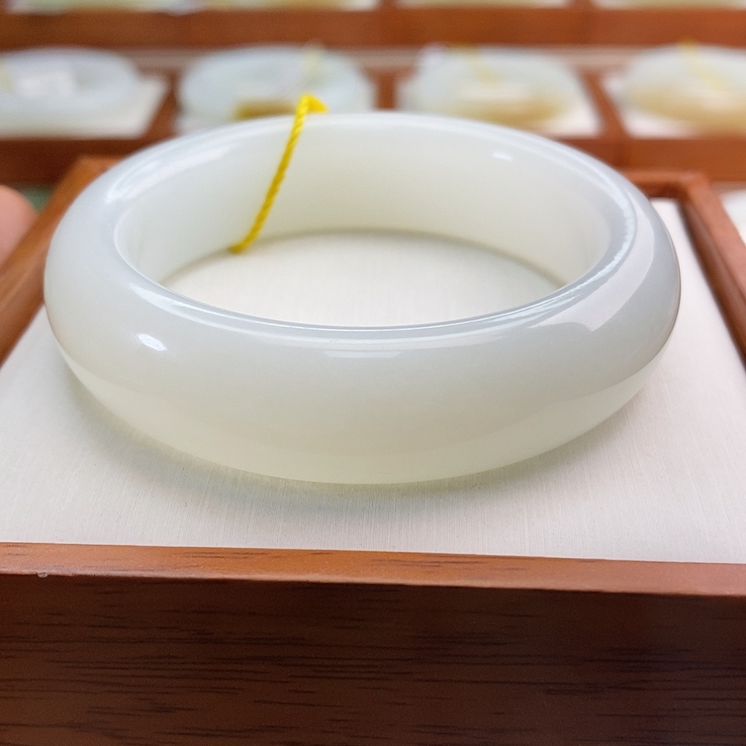 和田玉（白玉）手镯未镶嵌53