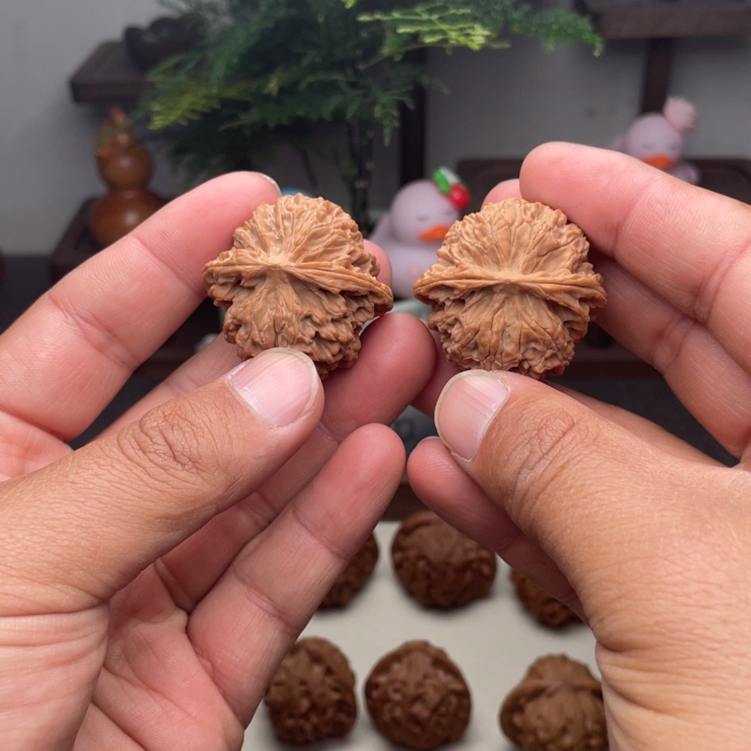 文玩核桃吊坠罗*文苹果园