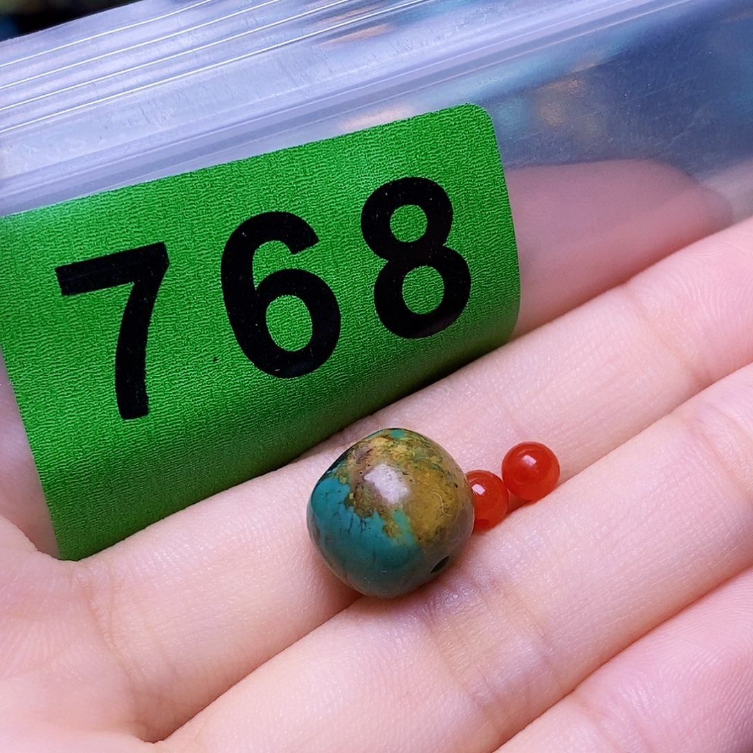 未镶嵌南红玛瑙珠宝奇石