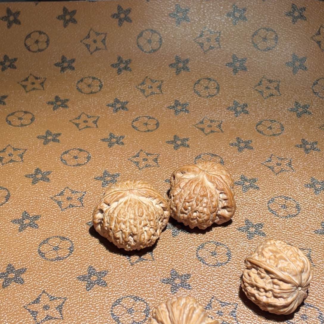 我***看吊坠文玩核桃40苹果园