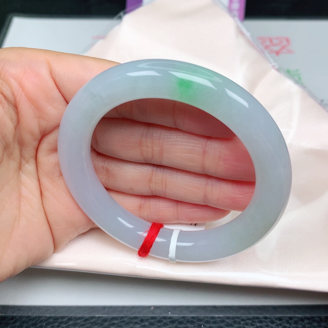 未镶嵌手镯（圆镯）翡翠冰胶飘阳绿新品9