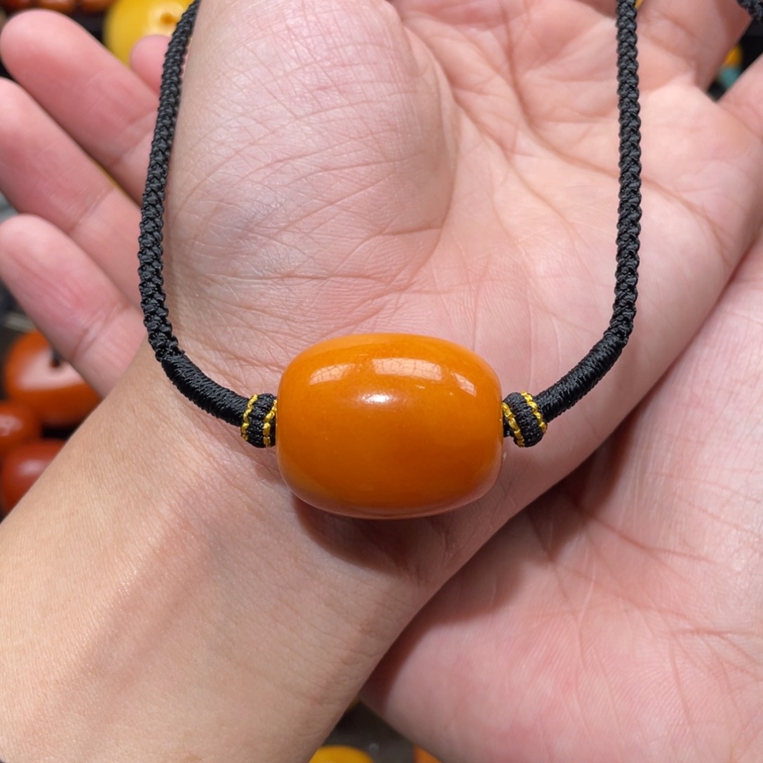 【闪购商品】琥珀裸石未镶嵌珠子23.8