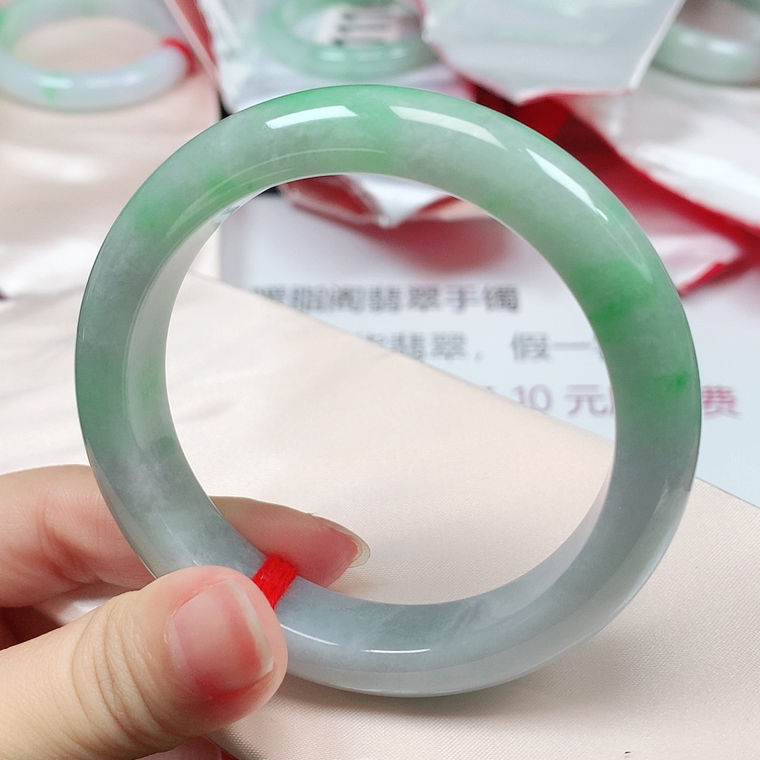 翡翠未镶嵌手镯1733