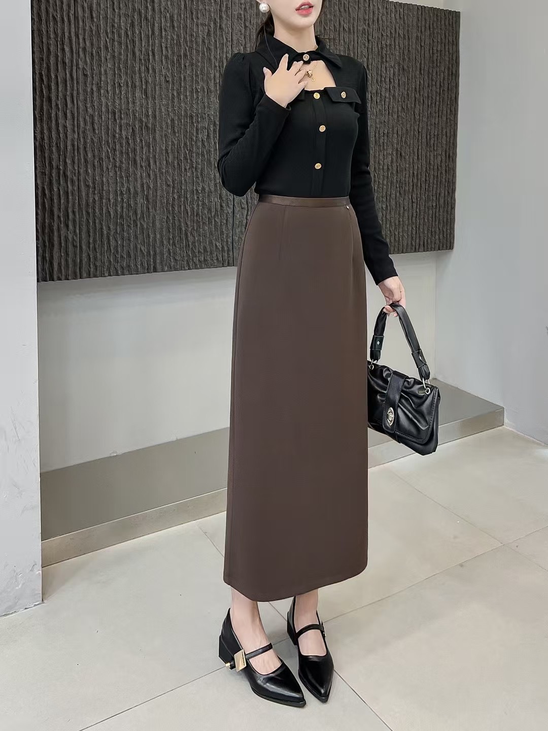 半身裙女春秋季2025新款高腰纯色A字长裙后开叉直简一步包臀裙子