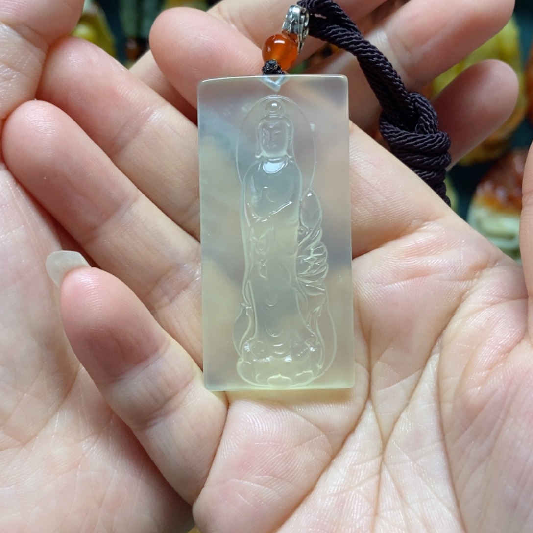 未镶嵌岫玉吊坠(赠链)