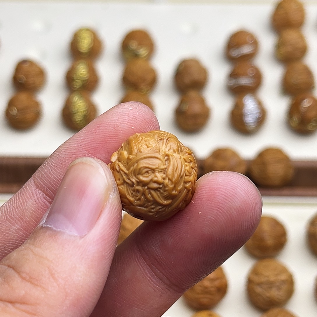 猴头核桃吊坠黑白无常17