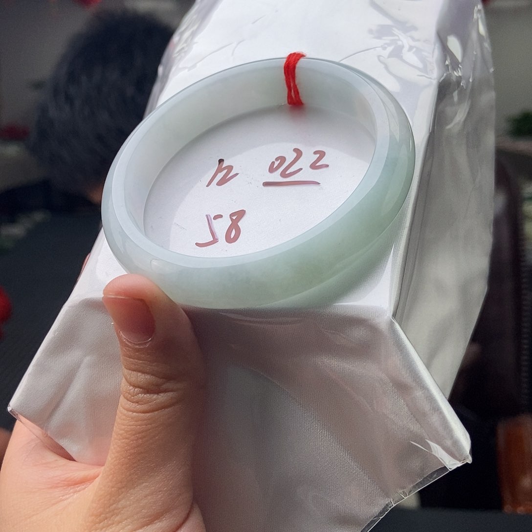 翡翠手镯未镶嵌拍一发一