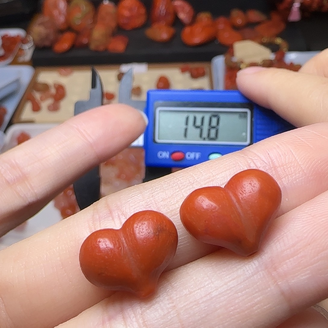南红玛瑙未镶嵌颈饰