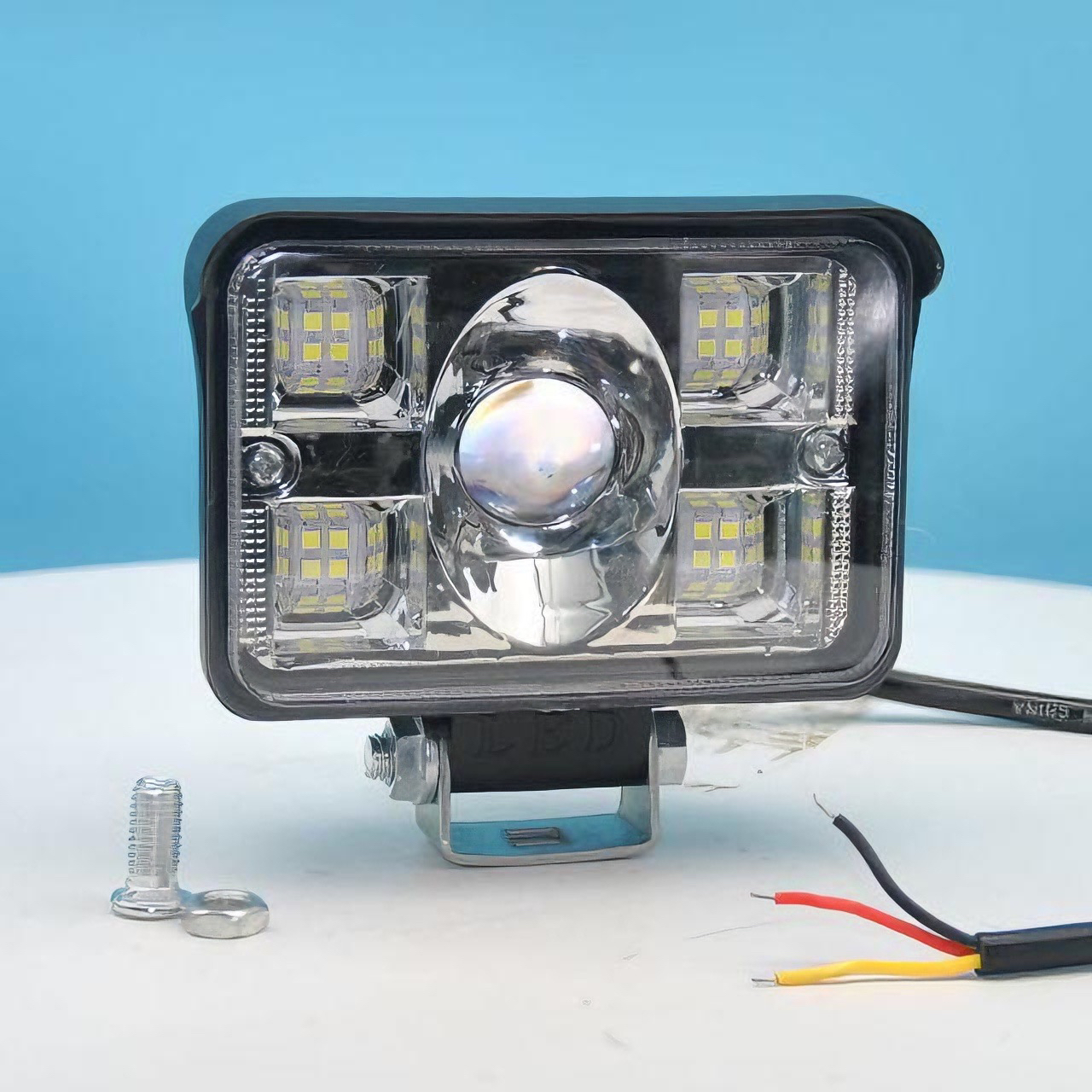 (拍一发二）三寸激光炮led射灯电动车灯三轮车火车远近光灯升级亮