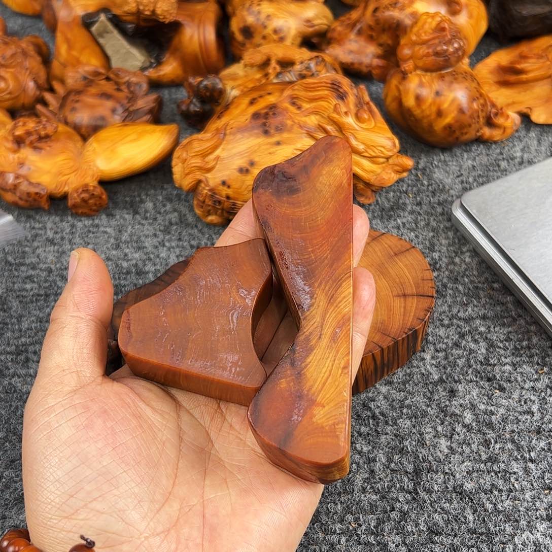 柏木太行崖柏溏心手把件