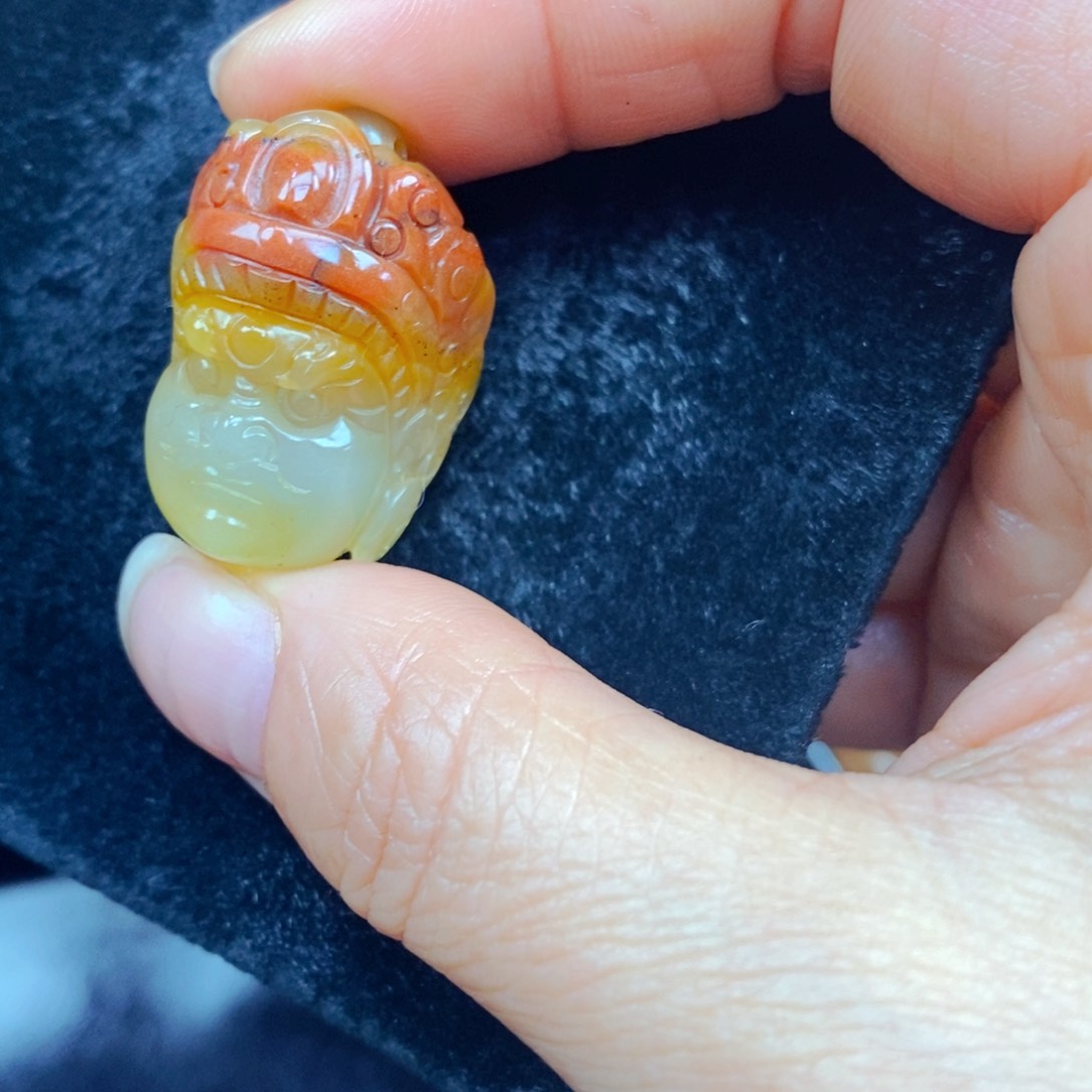 未镶嵌石英质玉（黄龙玉）吊坠(不含链)