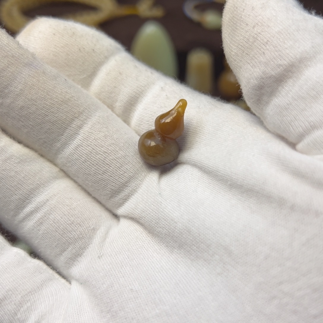 和田玉（糖玉）未镶嵌颈饰