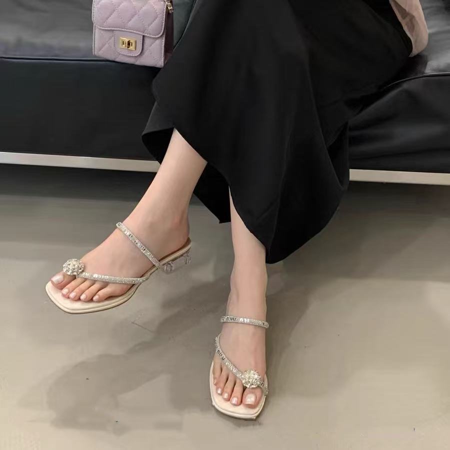 C7496 米色  夏季时尚2025新款低跟夹趾休闲外穿女拖鞋