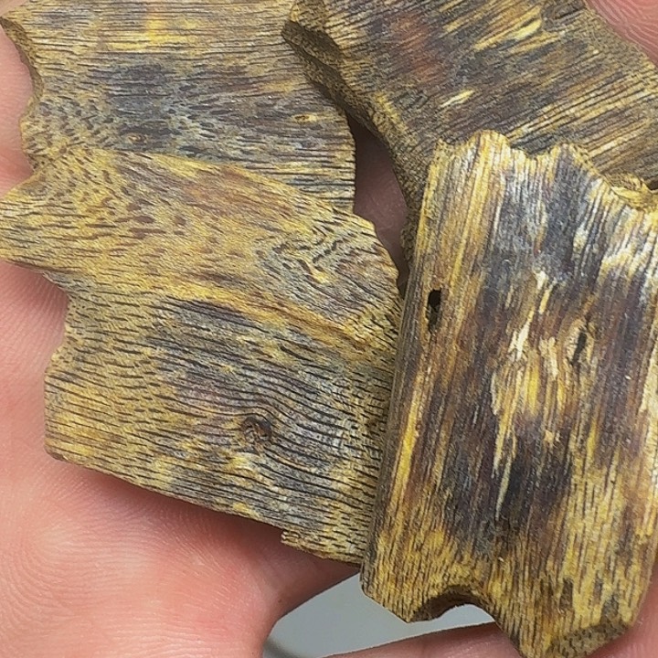 沉香沉香碎屑12 克