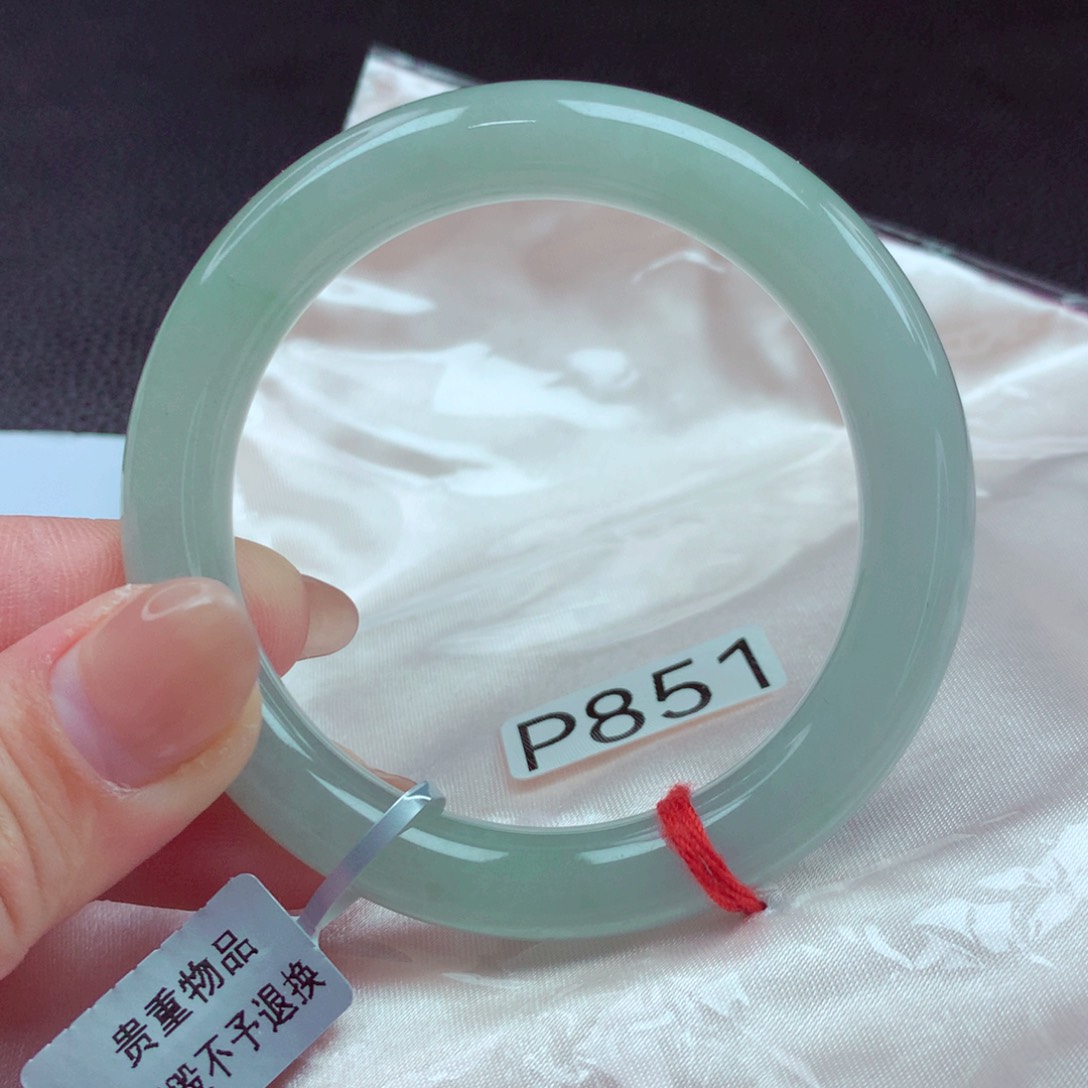 翡翠手镯未镶嵌手镯88
