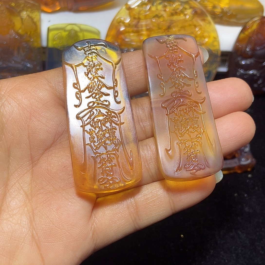 加***式琥珀未镶嵌颈饰缅甸天然琥珀diaoz