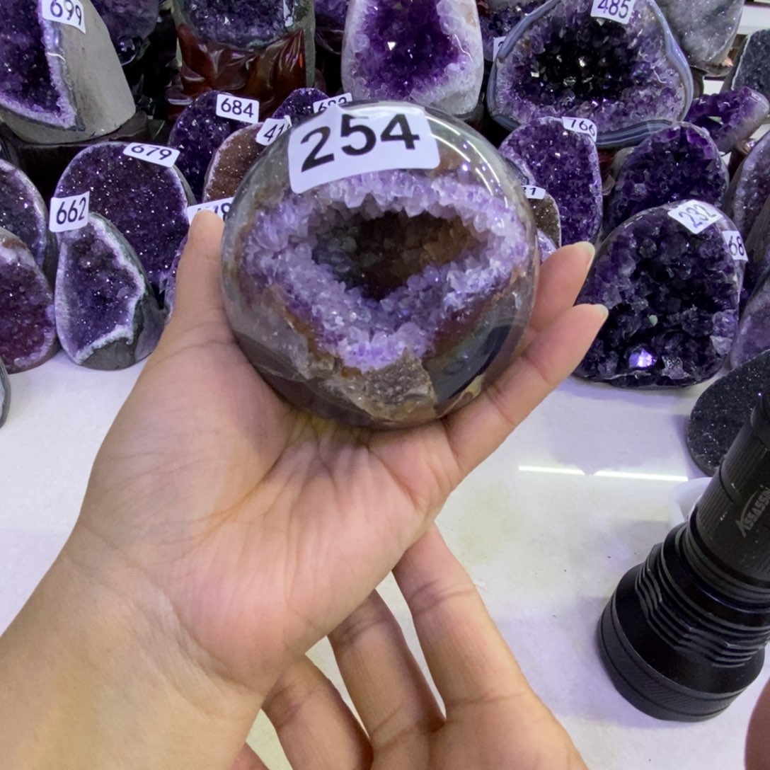 未镶嵌大型摆件（非配饰）水晶