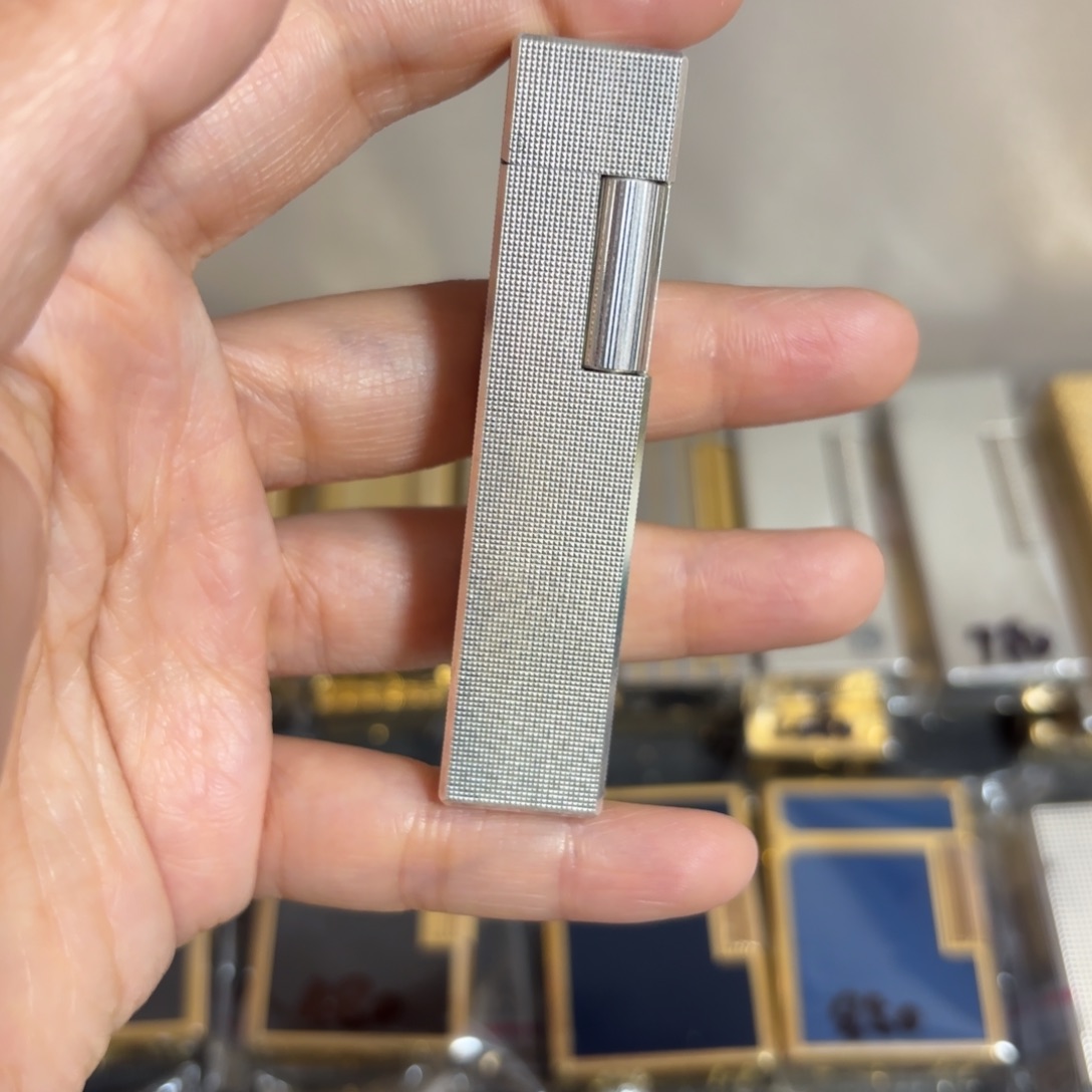 都登卡中古打火机