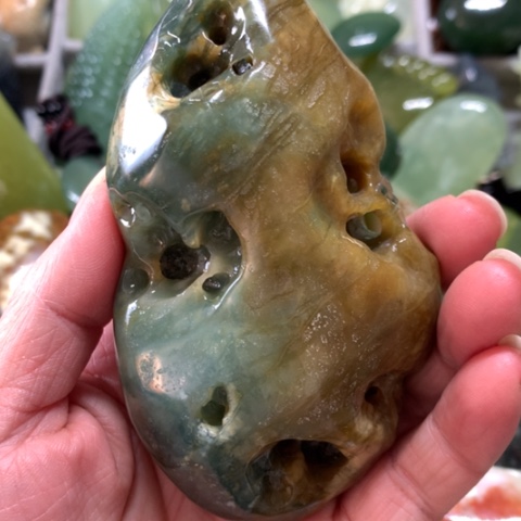 蛇纹石玉未镶嵌手把件