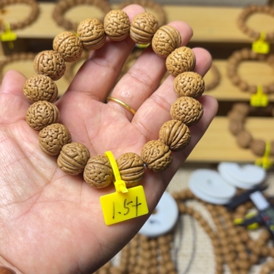 临***坊木质非金属野生桃核