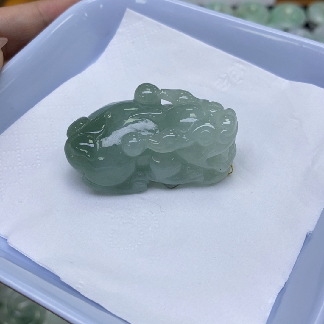 颈饰未镶嵌翡翠貔貅