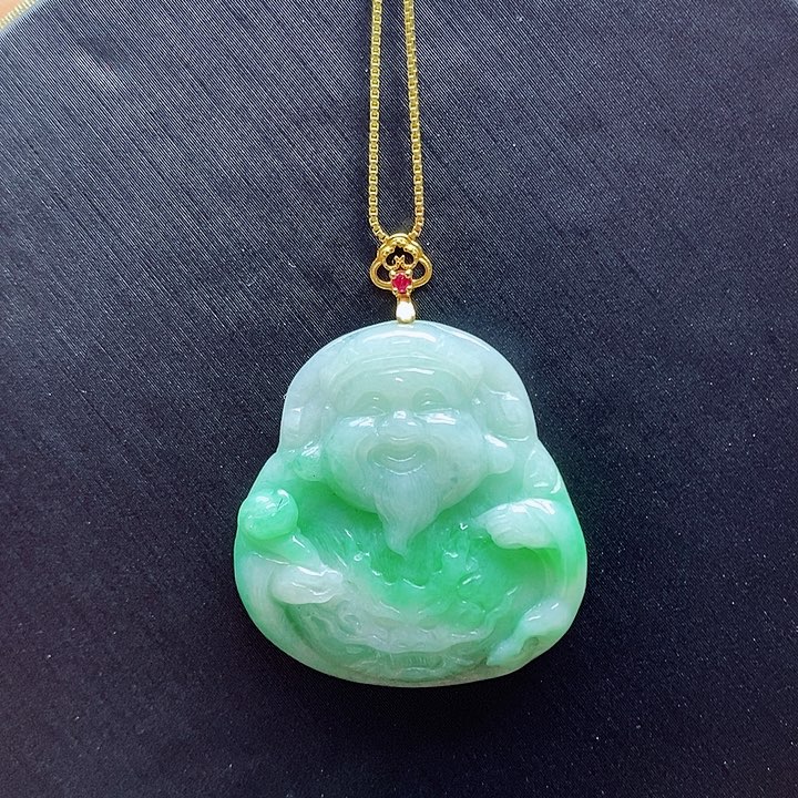 翡翠吊坠(赠链)未镶嵌翡翠雕刻财神吊坠