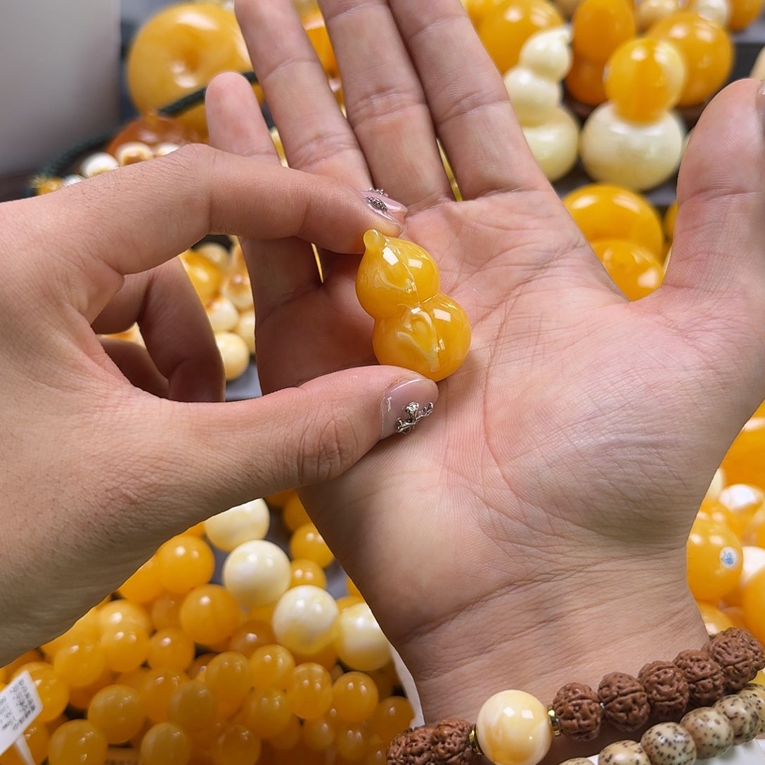 蜜蜡珠宝奇石未镶嵌葫芦