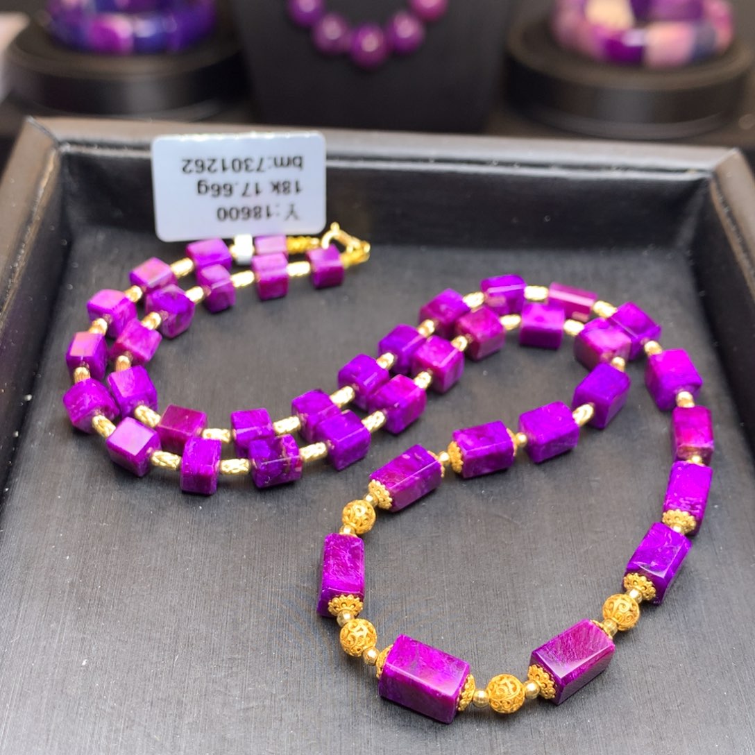 苏纪石（舒俱来）丝绒项链18K金镶嵌