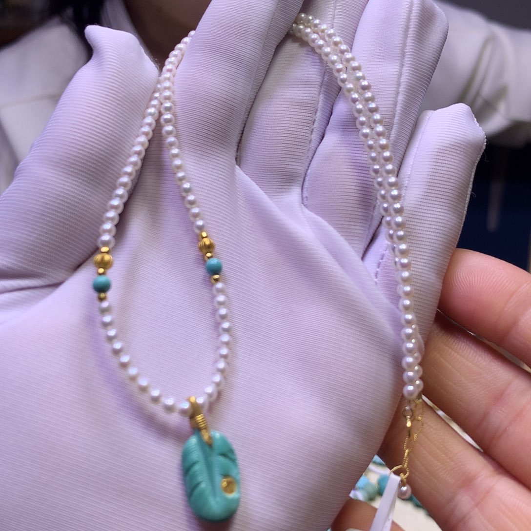 绿松石18K金镶嵌项链