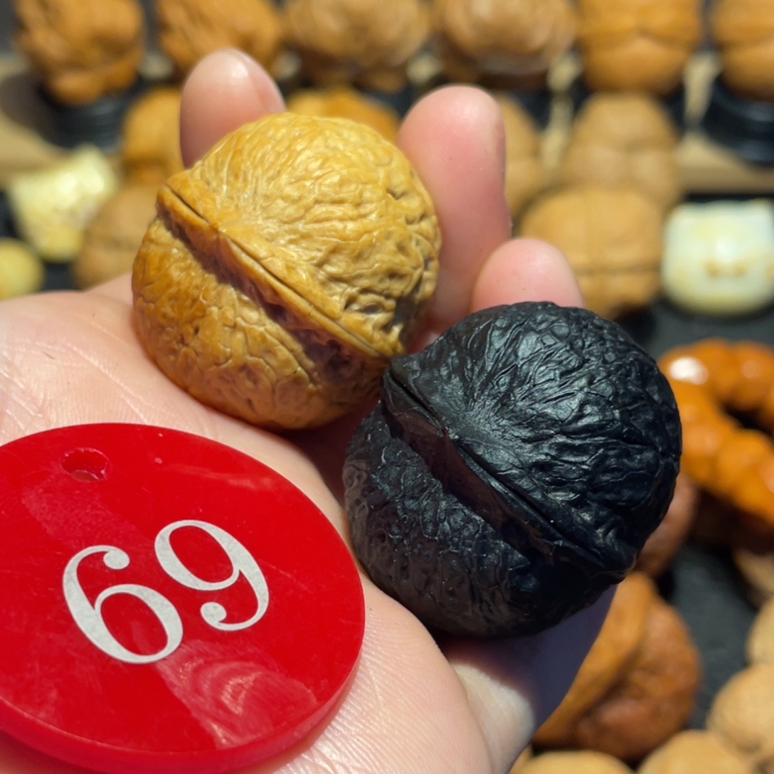 龙转乾坤双色珠核桃33。