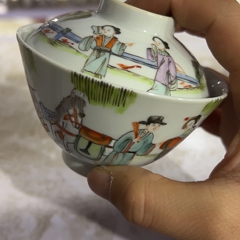 在这部影片当中扮演角色形象而成为电影