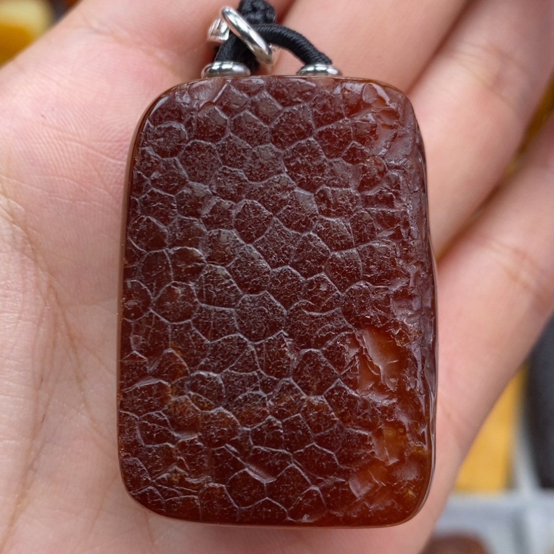 琥珀吊坠(赠链)未镶嵌