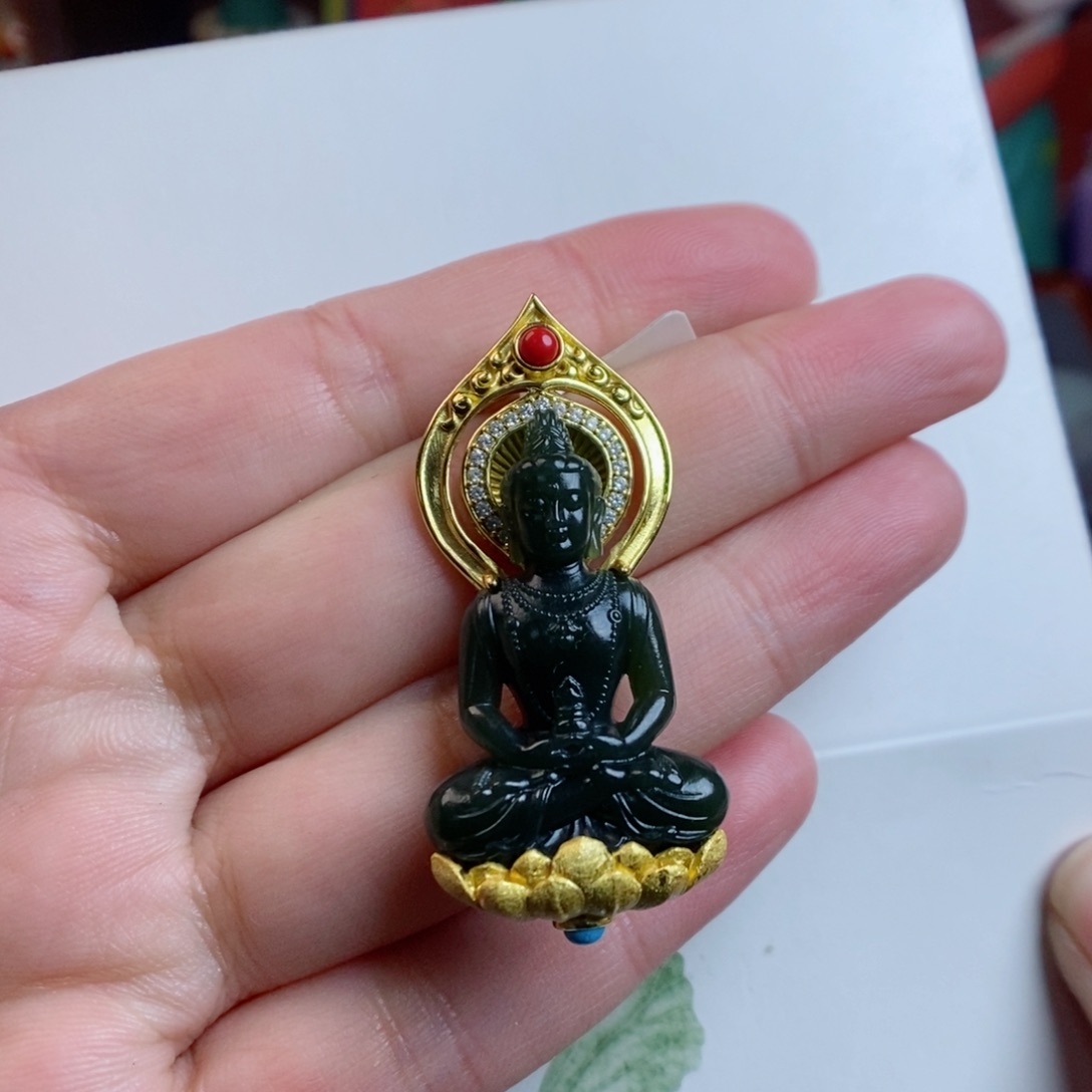 和田玉手链未镶嵌沙枣青观音