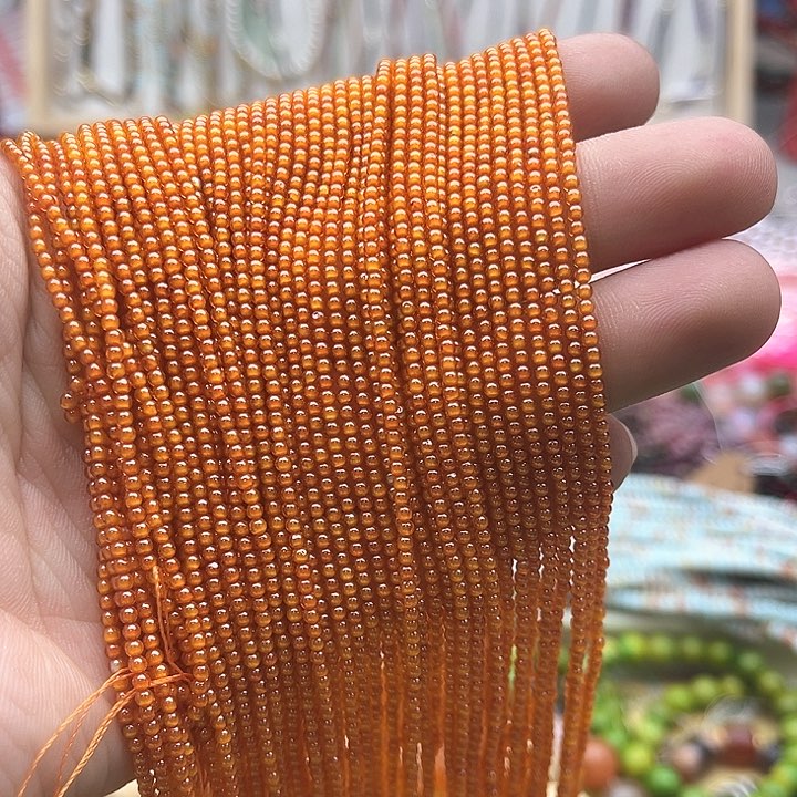 玛瑙/玉髓珠宝半成品未镶嵌一条2mm左右锆石珠