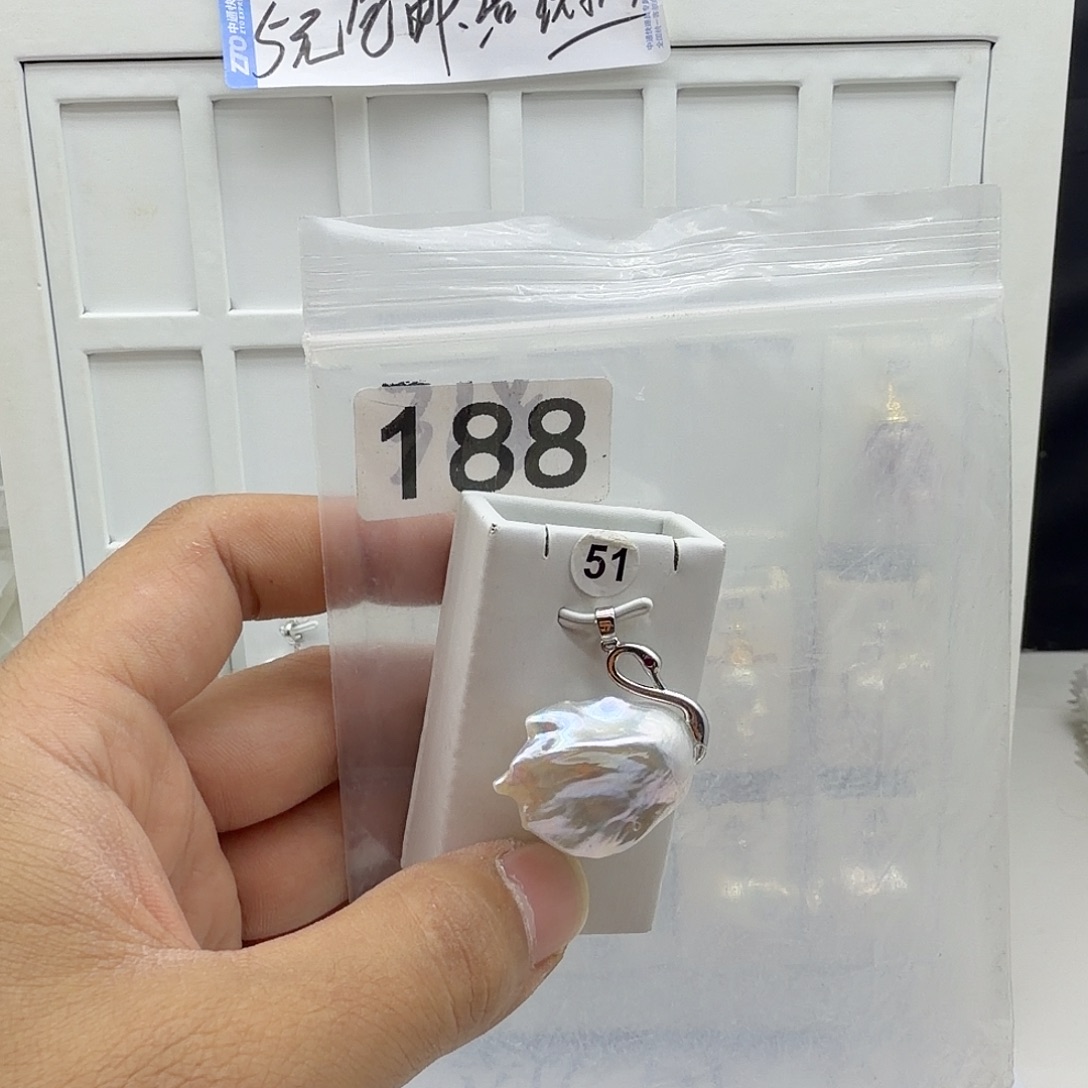 淡水珍珠颈饰合金