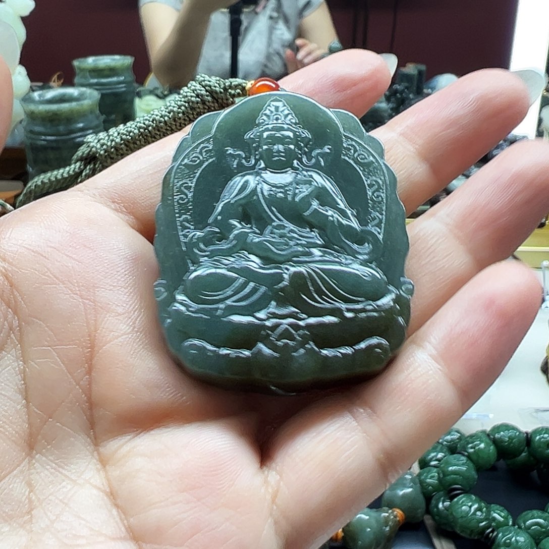 和田玉未镶嵌挂件