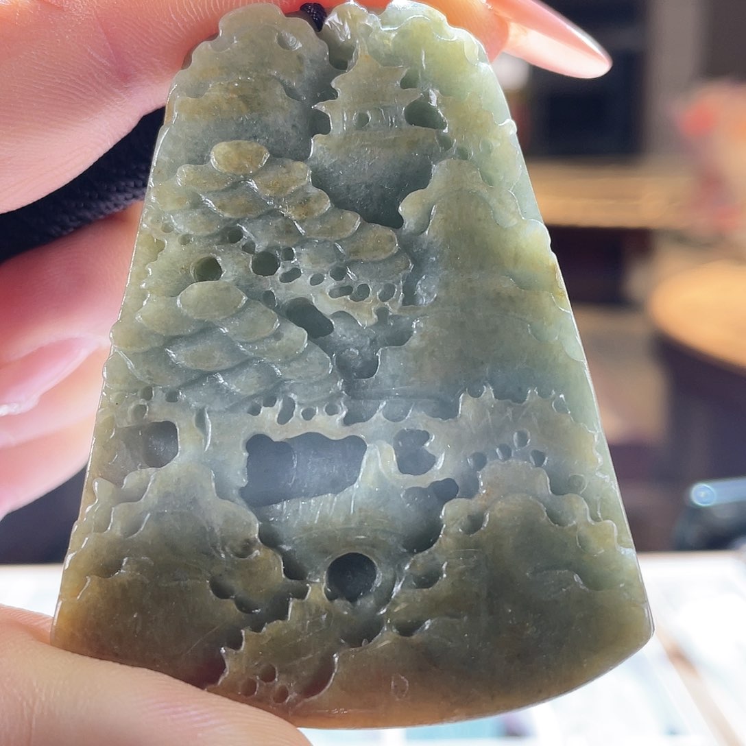 翡翠颈饰未镶嵌一个